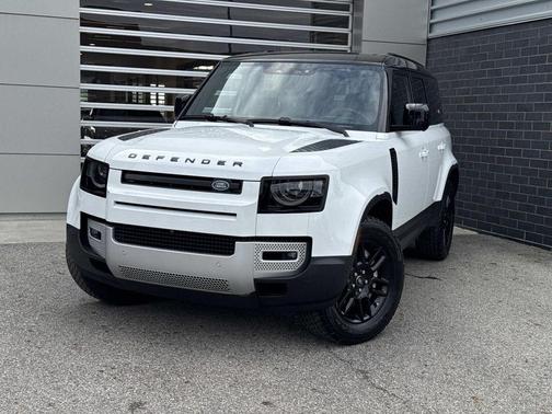 Fuji White 2024 Land Rover Defender 110 P400 S