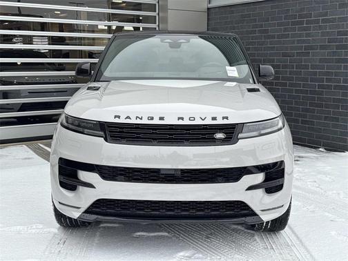 2026 Land Rover Range Rover Sport SE