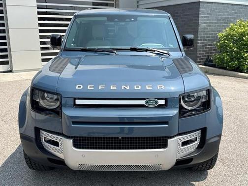 2023 Land Rover Defender 110 S