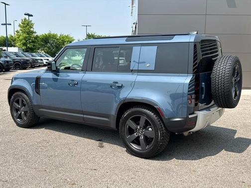 2023 Land Rover Defender 110 S