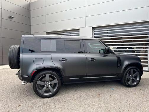 2023 Land Rover Defender 110 Carpathian Edition