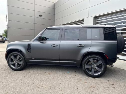 2023 Land Rover Defender 110 Carpathian Edition