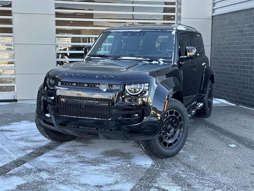 2026 Land Rover Defender 110 V8