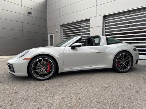 2021 Porsche 911 Targa 4S