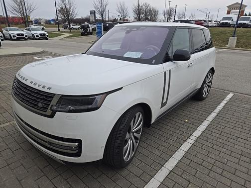 2023 Land Rover Range Rover P530 SE