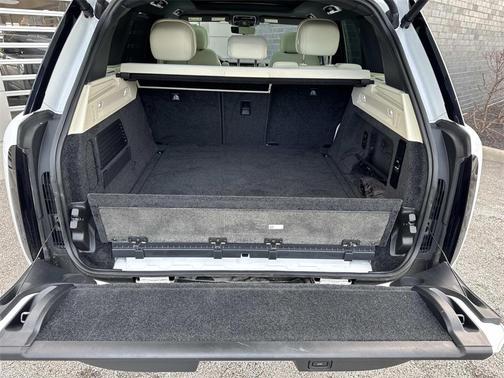 2023 Land Rover Range Rover P530 SE