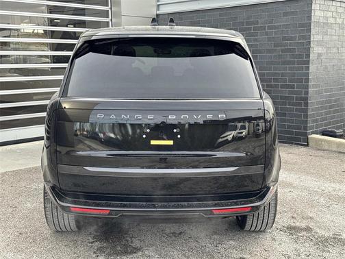 2026 Land Rover Range Rover P400 SE