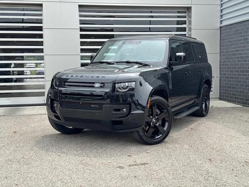 2023 Land Rover Defender 130 X-Dynamic SE