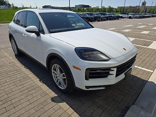 White 2024 Porsche Cayenne Cayenne