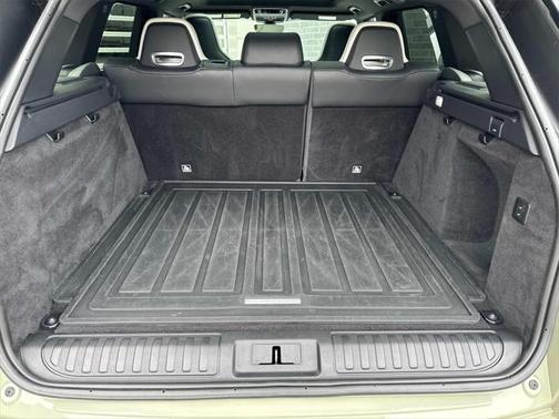 2022 Land Rover Range Rover Sport SVR