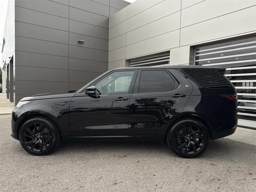 2025 Land Rover Discovery P360 Dynamic SE