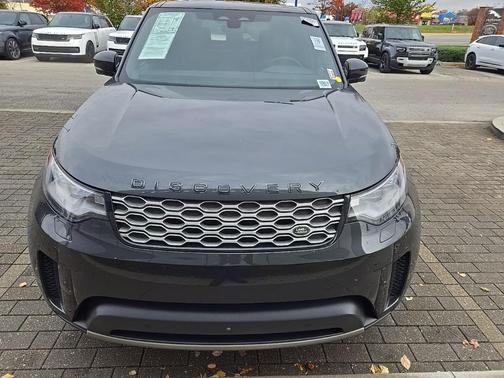 2025 Land Rover Discovery P300 S