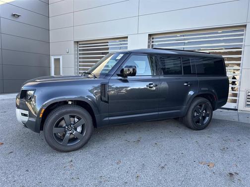 2025 Land Rover Defender 130 P300 S