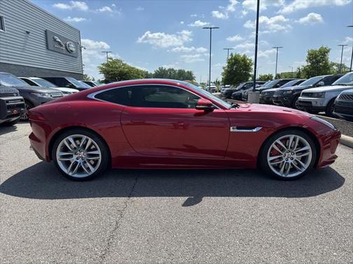 2016 Jaguar F-TYPE R
