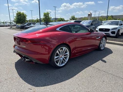 2016 Jaguar F-TYPE R