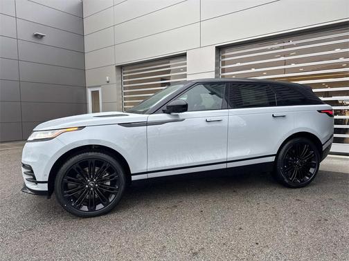 2026 Land Rover Range Rover Velar P250 SE R-Dynamic