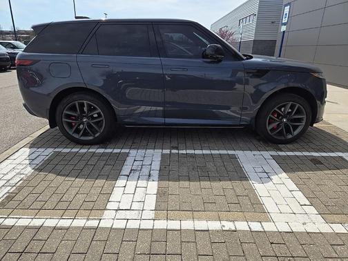 Varesine Blue Metallic 2025 Land Rover Range Rover Sport SE