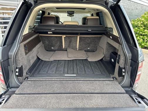 2022 Land Rover Range Rover P525 Westminster