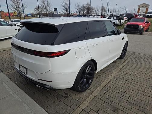 2024 Land Rover Range Rover Sport SE