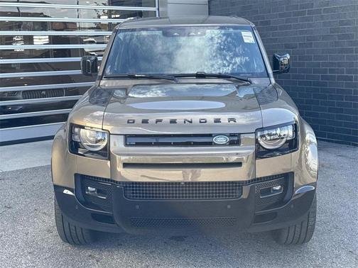 2025 Land Rover Defender 110 P400 X-Dynamic SE