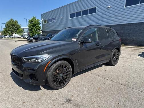 2023 BMW X5 M50i