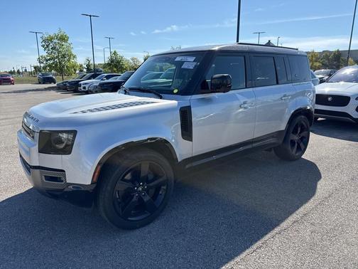 2023 Land Rover Defender 110 X-Dynamic SE