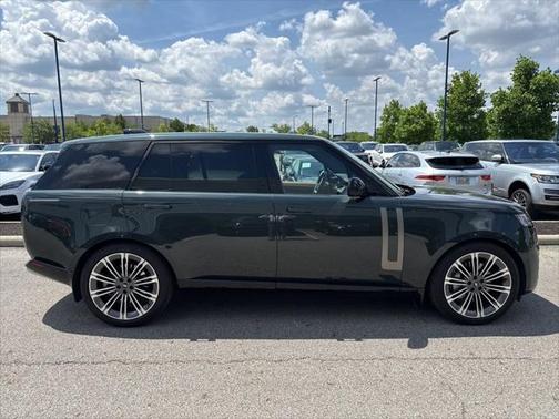 2024 Land Rover Range Rover P530 SE