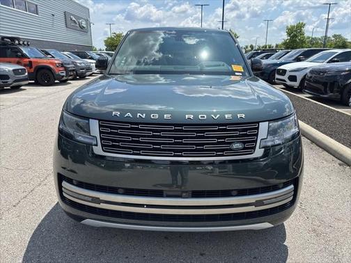 2024 Land Rover Range Rover P530 SE