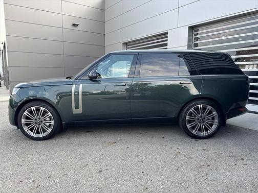 2024 Land Rover Range Rover P530 SE