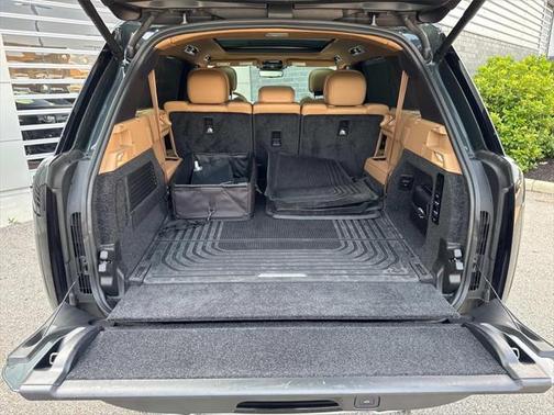 2024 Land Rover Range Rover P530 SE