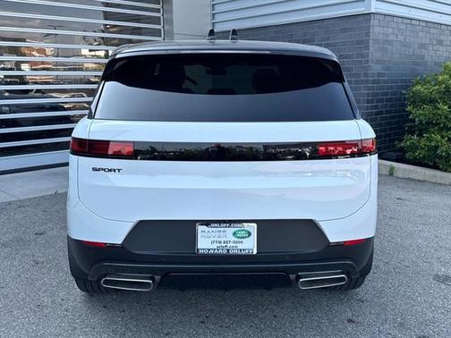 2025 Land Rover Range Rover Sport SE