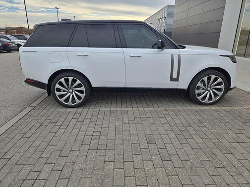 2023 Land Rover Range Rover P400 SE