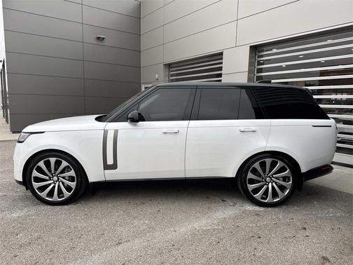 2023 Land Rover Range Rover P400 SE