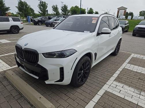 Alpine White 2024 BMW X5 xDrive40i