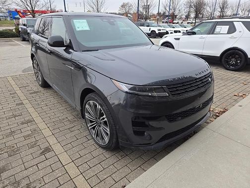 2025 Land Rover Range Rover Sport SE