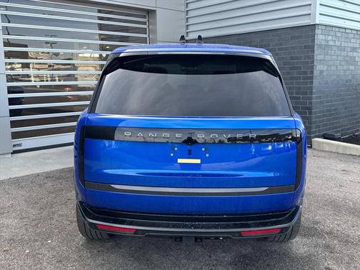 2025 Land Rover Range Rover P530 Autobiography