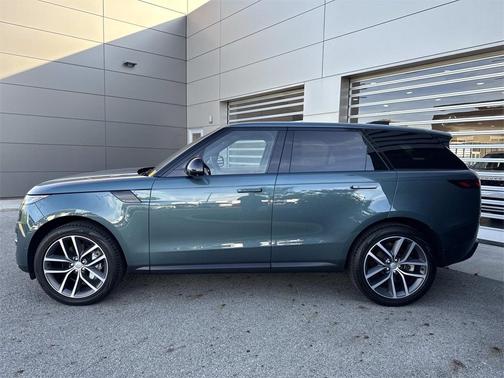 2023 Land Rover Range Rover Sport SE