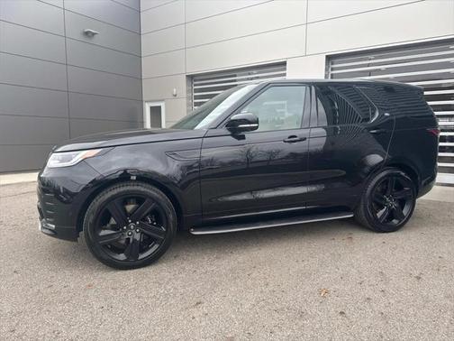 2024 Land Rover Discovery P360 Metropolitan Edition