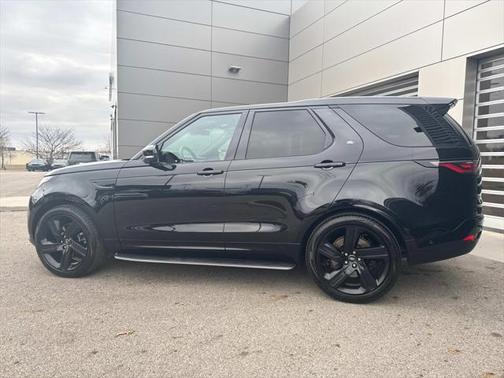 2024 Land Rover Discovery P360 Metropolitan Edition