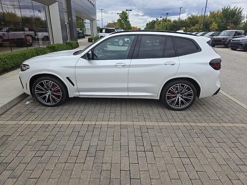 2024 BMW X3 M40i