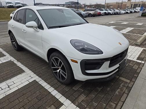 2024 Porsche Macan Base