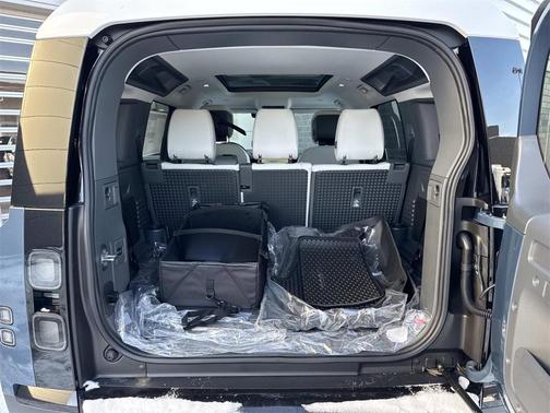 2026 Land Rover Defender S