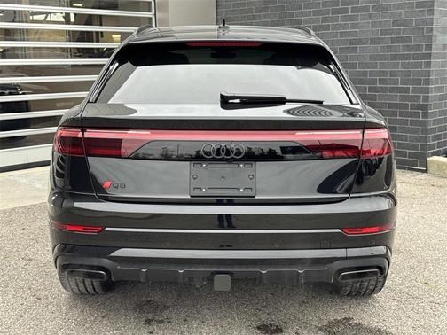 2025 Audi Q8 55 Premium Plus