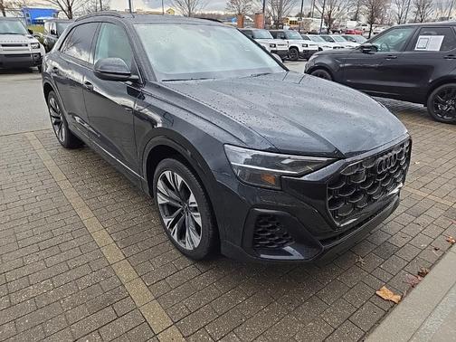 2025 Audi Q8 55 Premium Plus