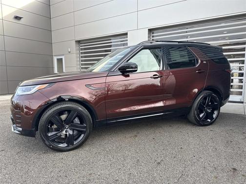 2026 Land Rover Discovery Tempest Edition