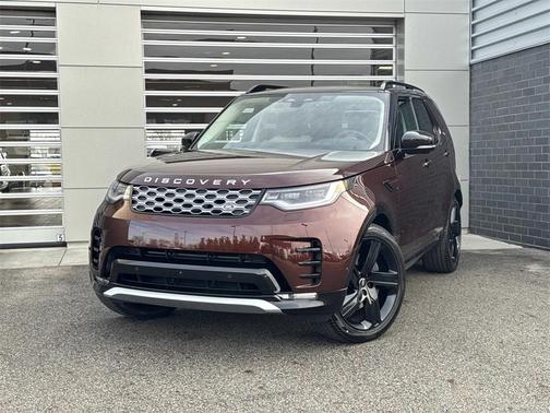 2026 Land Rover Discovery Tempest Edition