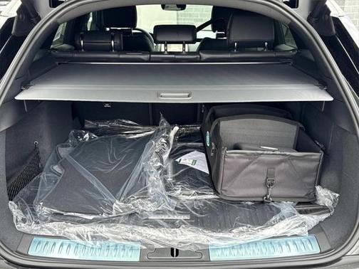 2026 Land Rover Range Rover Velar P250 S