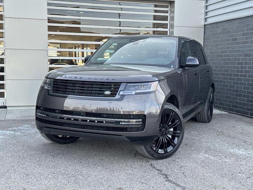 2026 Land Rover Range Rover P530 SE 7 Seat