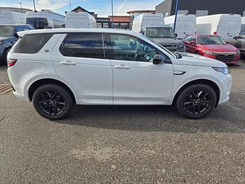 2025 Land Rover Discovery Sport S