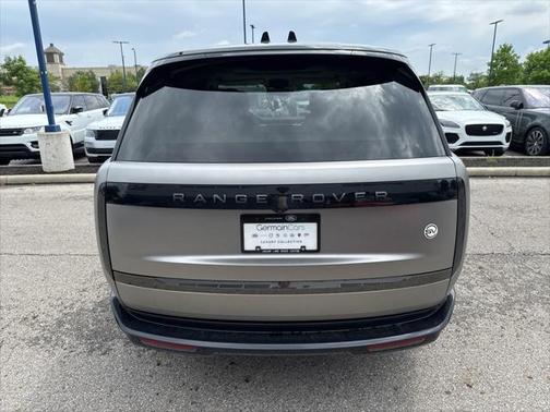 2023 Land Rover Range Rover SV